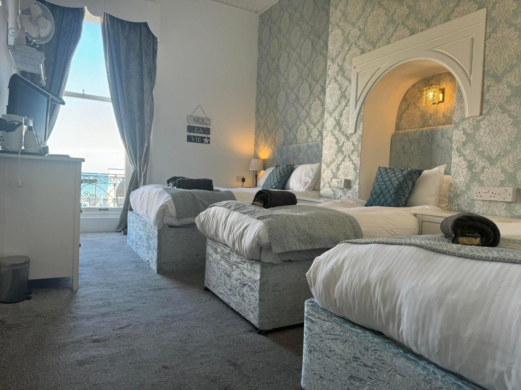 The Jubilee Hotel East - With Spa Facilities & Smokehouse - Newly Refurbished Facilities Weymouth Esterno foto