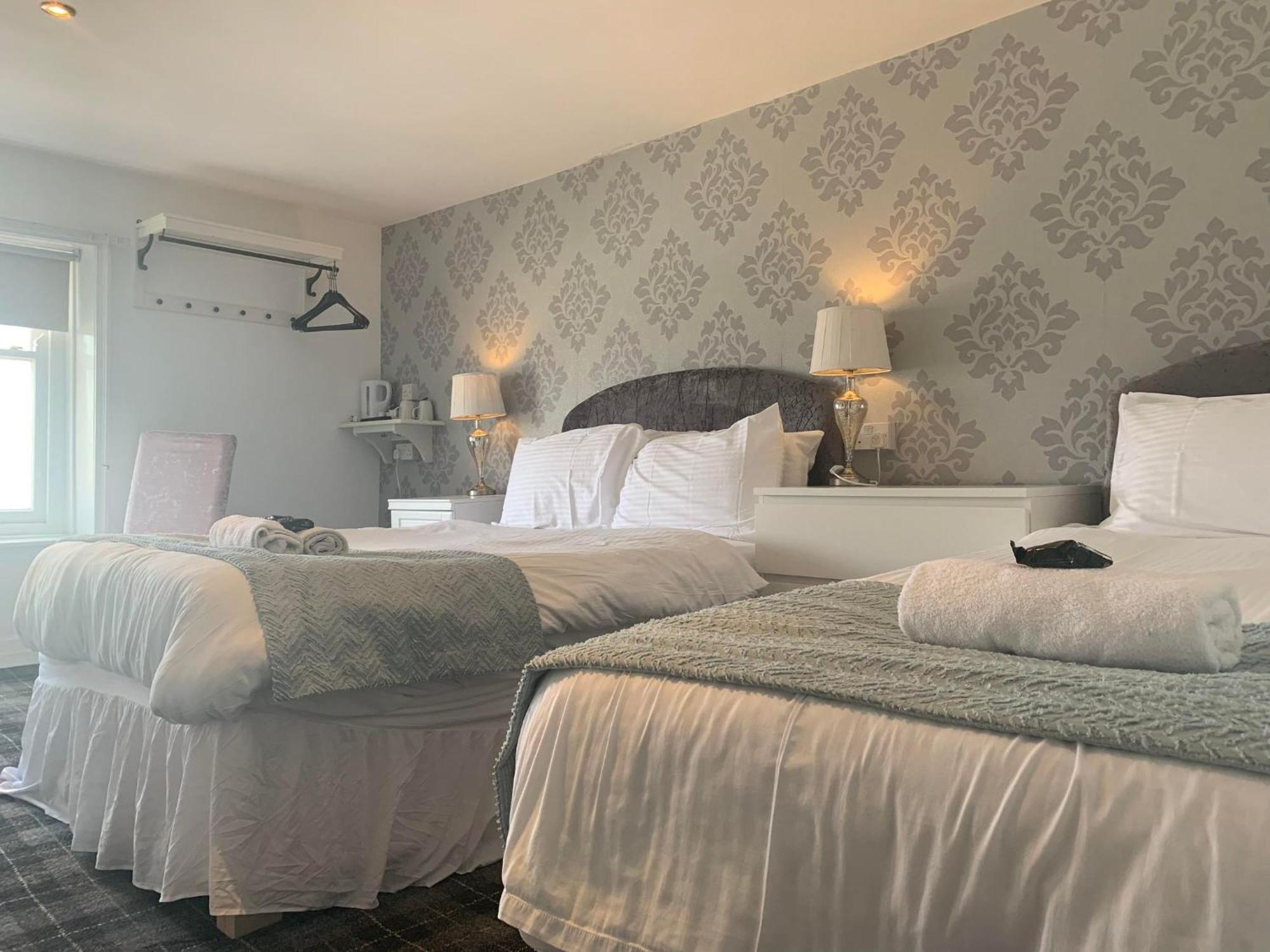 The Jubilee Hotel East - With Spa Facilities & Smokehouse - Newly Refurbished Facilities Weymouth Esterno foto