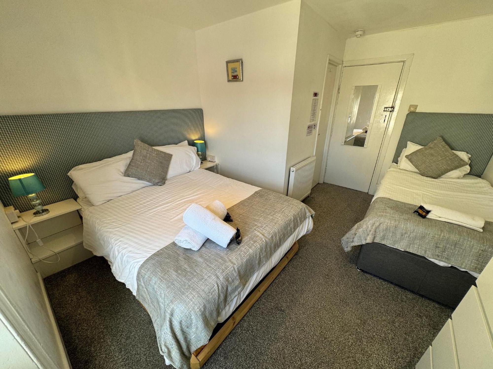 The Jubilee Hotel East - With Spa Facilities & Smokehouse - Newly Refurbished Facilities Weymouth Esterno foto