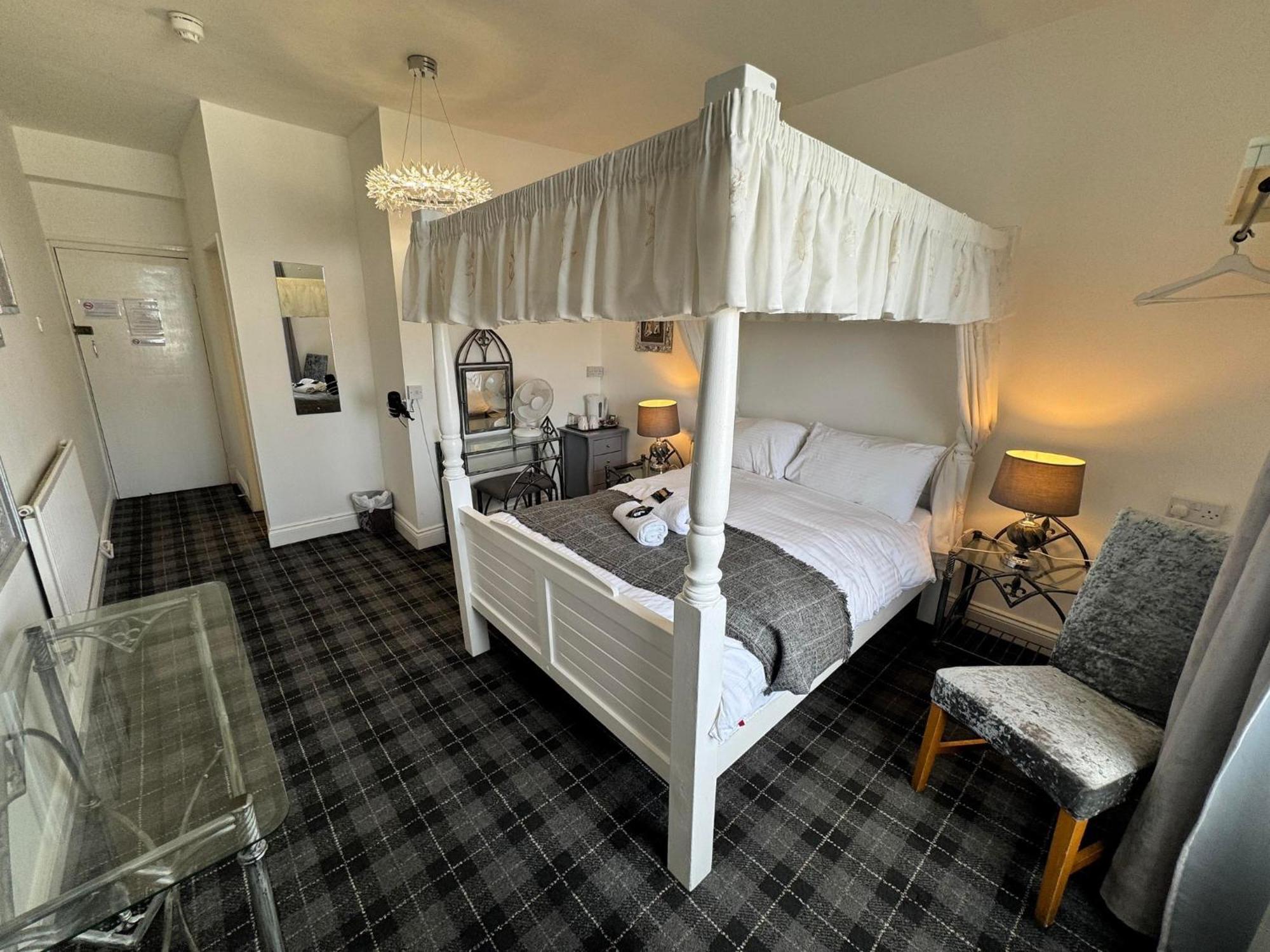 The Jubilee Hotel East - With Spa Facilities & Smokehouse - Newly Refurbished Facilities Weymouth Esterno foto